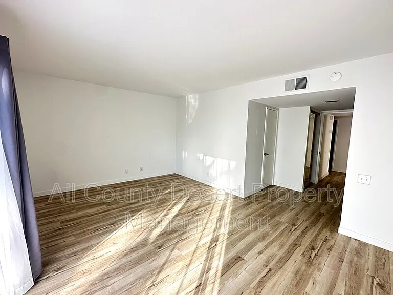 1675 Fairway Cir — Photo 7
