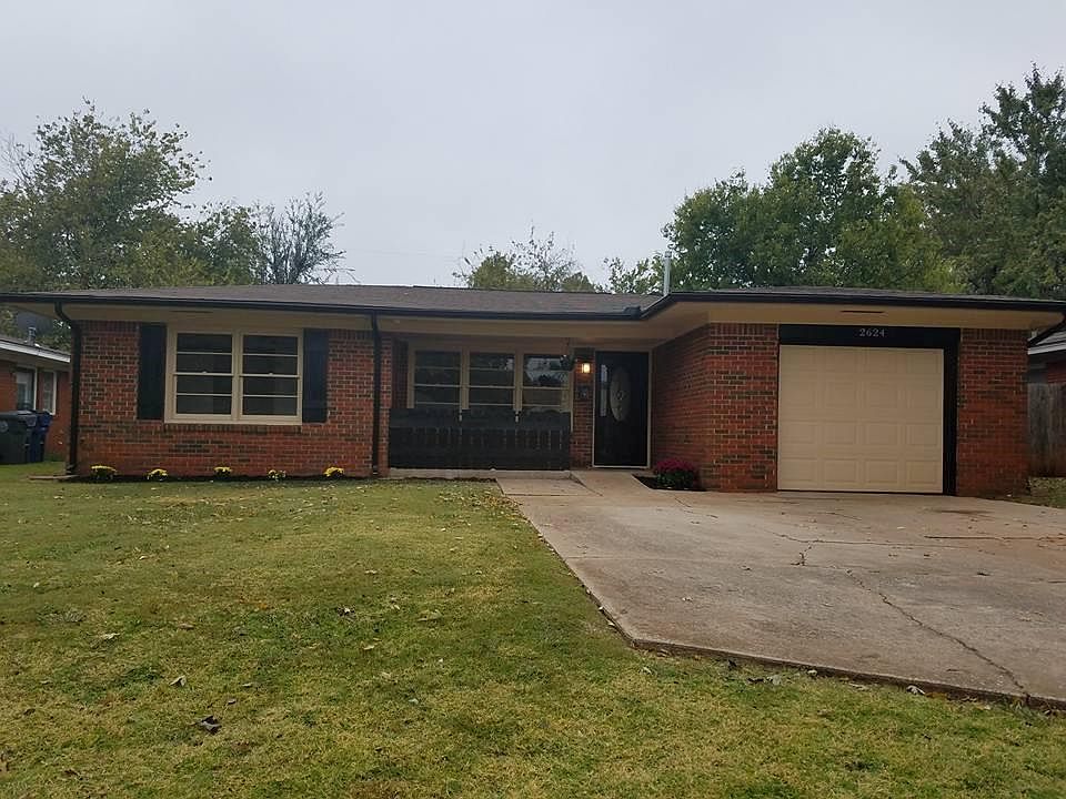 1st image of 2624 Manchester Dr