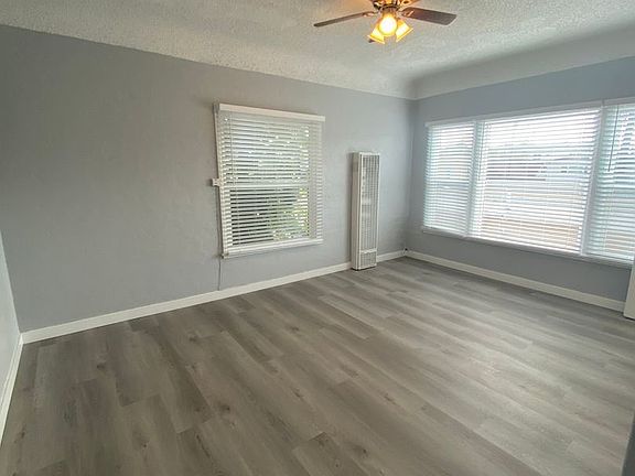 2nd image of 1059 E 1st St APT 204
