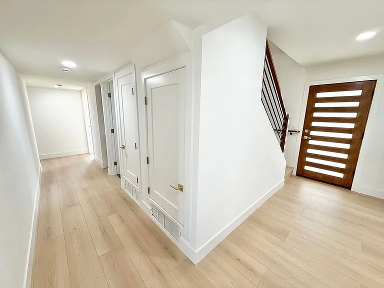 2902 E Winfield Ave — Photo 10