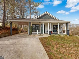 685 Poplar St, Buford, GA 30518