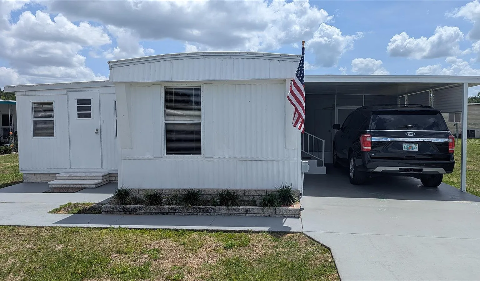 2 bed, 1.5 bath, 848 sqft, $1,400 — Photo 1