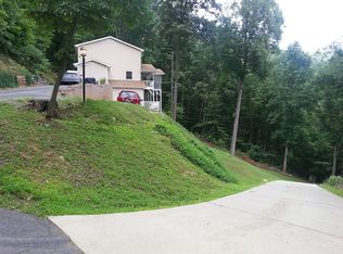 59 Mann Rd, Asheville, NC 28805