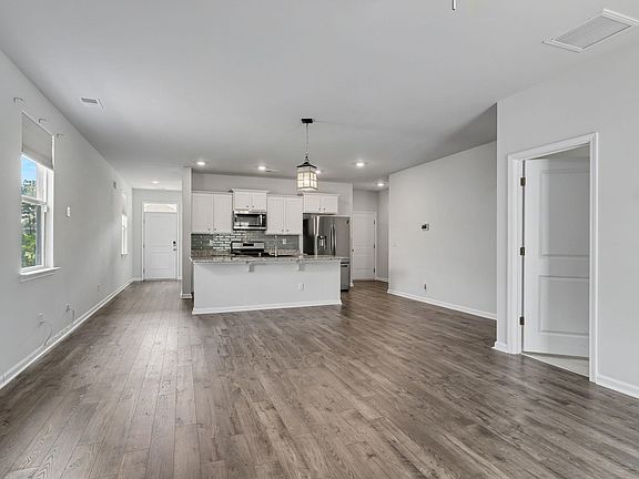 3rd image of 2618 Muhly Ct.