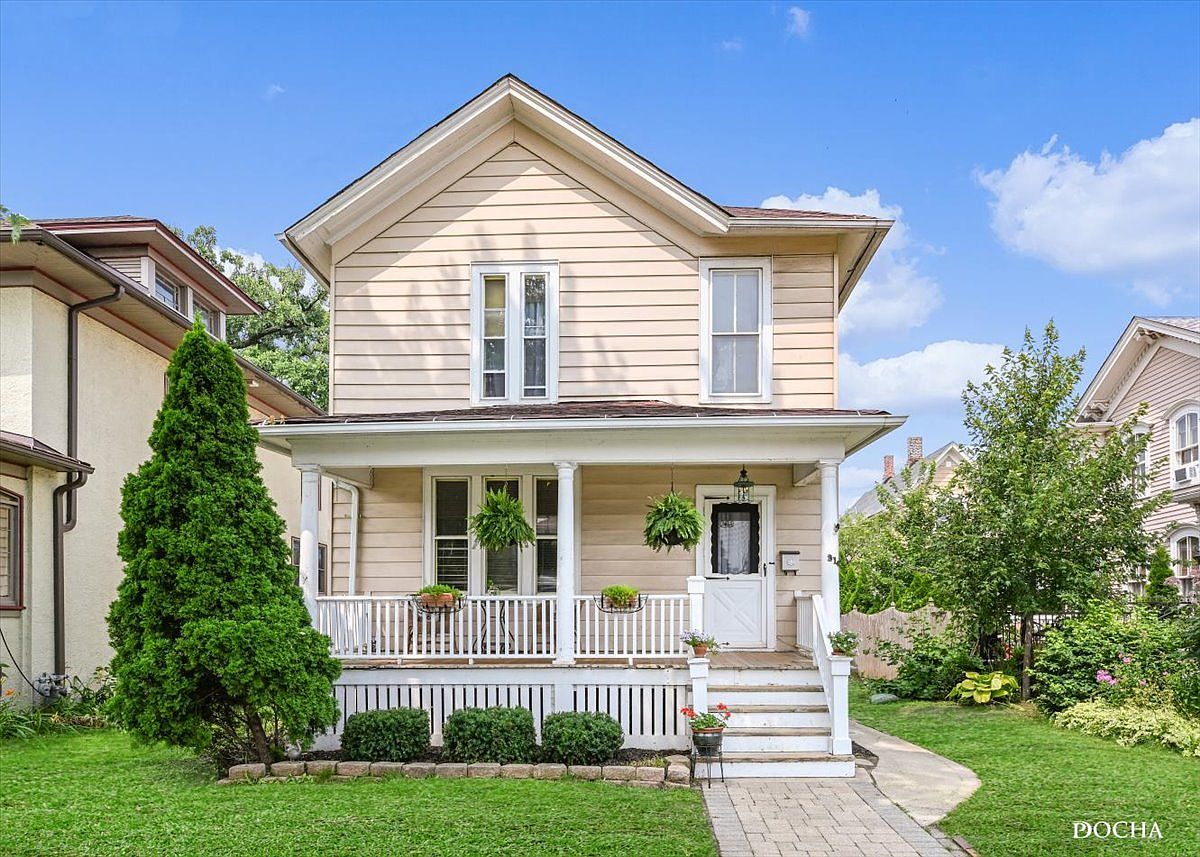 316 N Spring St, Elgin, IL 60120 | Zillow