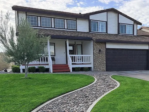 18285 Harbor Dr, Victorville, CA 92395