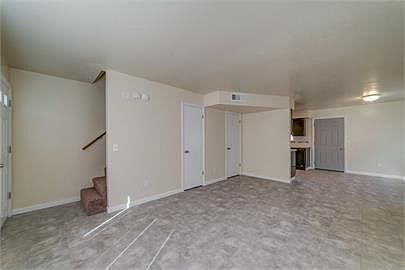 5th image of 4414 W Myrtle Ave #A