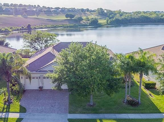 2nd image of 2840 Highland View Cir