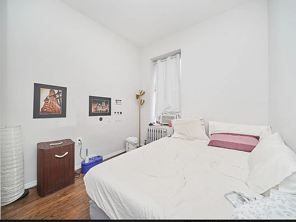 5th image of 364 W 36th St APT 4B