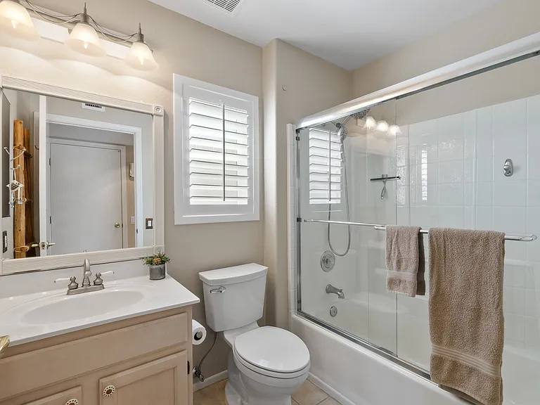 21740 N Limousine Dr — Photo 17