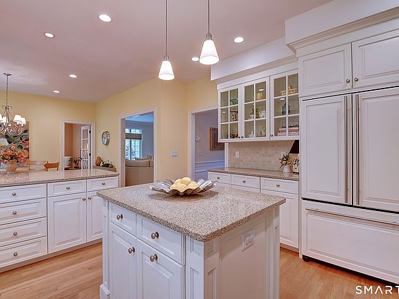 5th image of 37 Hanover Fields Road
