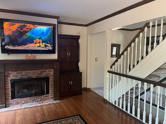 5th image of 3116 Lindenwood Dr