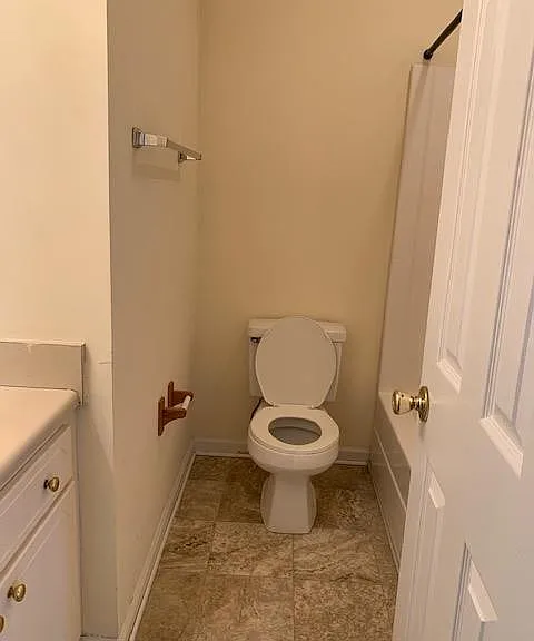 4184 Hamilton Cir — Photo 4