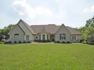 457 White Ridge Rd, Lawrenceburg, IN 47025
