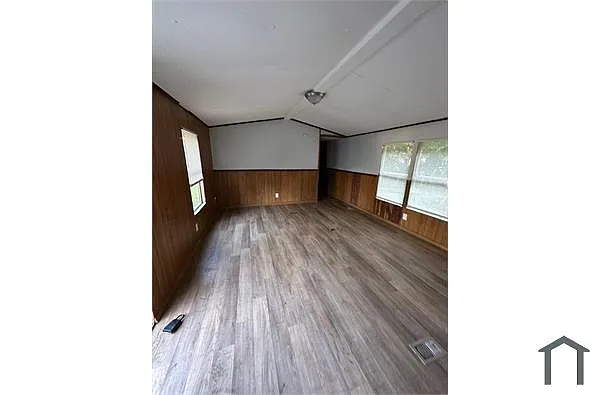 Building Photo - 7667 Bentwillow Dr