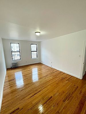 2nd image of 9 Fort Washington Ave #5A
