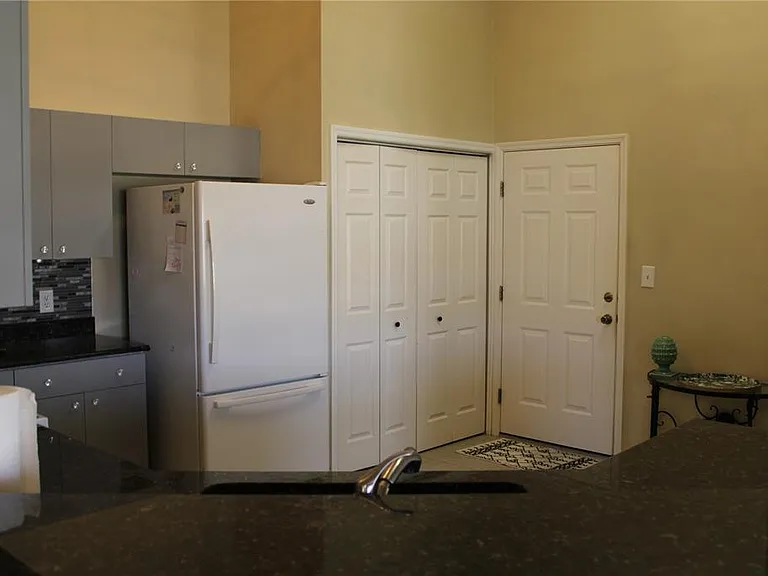 3115 Live Oak Ln #30 — Photo 2