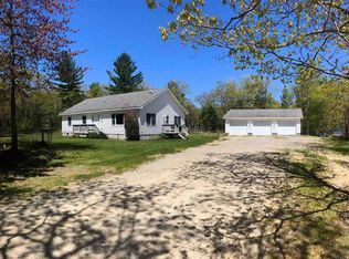 16460 Carp Creek Rd, Ocqueoc, MI 49759