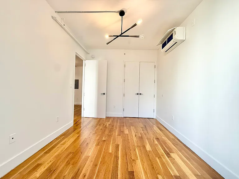 12 Ford St #6A — Photo 10