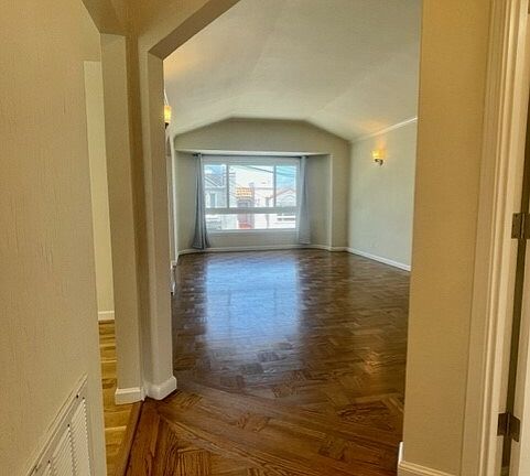 3rd image of 333 Mount Vernon Ave