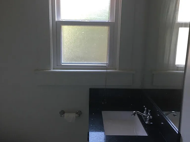 1727 T St #D — Photo 7