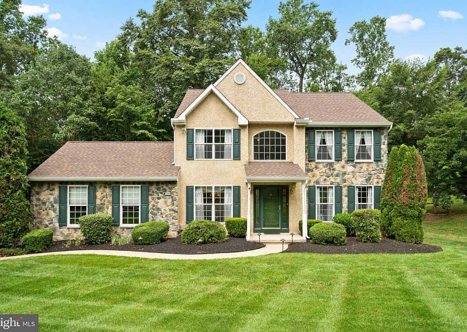 1st image of 3248 Charles Griffin Dr
