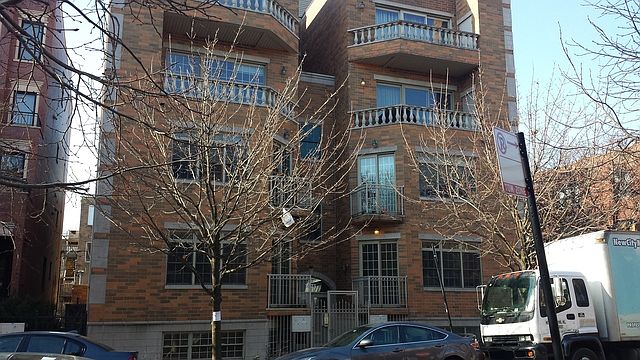 1st image of 1671 N Claremont Ave APT 4W