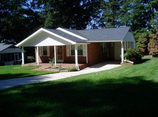 305 Quail Dr, Raleigh, NC 27604