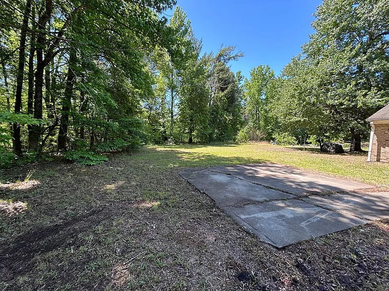 2318 Purdy Ave — Photo 30