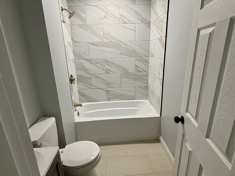 2604 Schrage Ave #2 — Photo 12