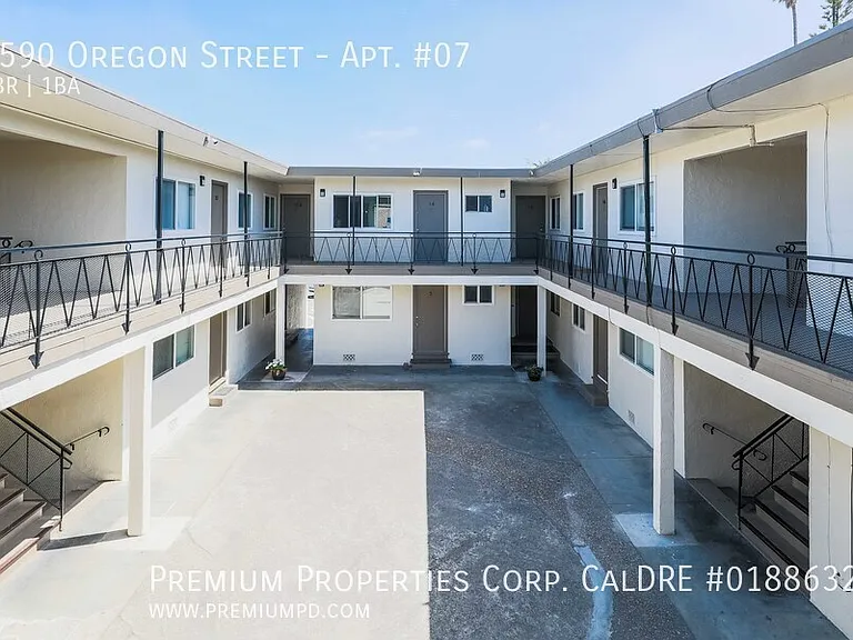 1590 Oregon St #7 — Photo 14