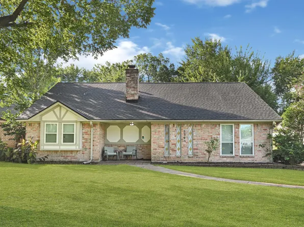 5343 Royal Pkwy, Friendswood, TX 77546