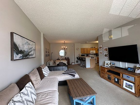 Living area from entry way