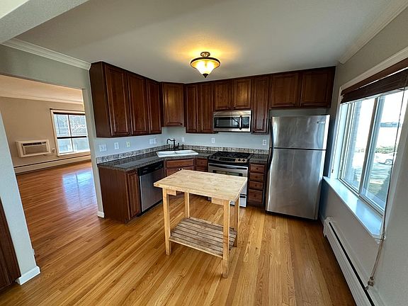 5th image of 936 Eudora St Unit 203