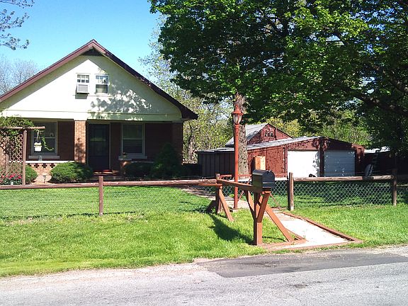 2nd image of 3345 N 51st St