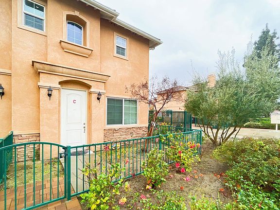 2nd image of 1672 E Harvard Pl #D