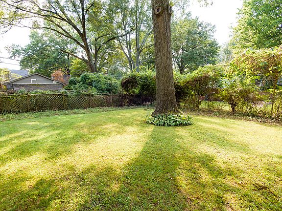 4th image of 3539 Highland Park Pl