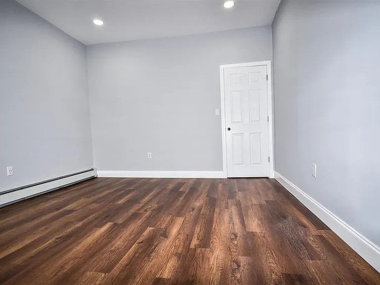 17 Troy St #2 — Photo 4