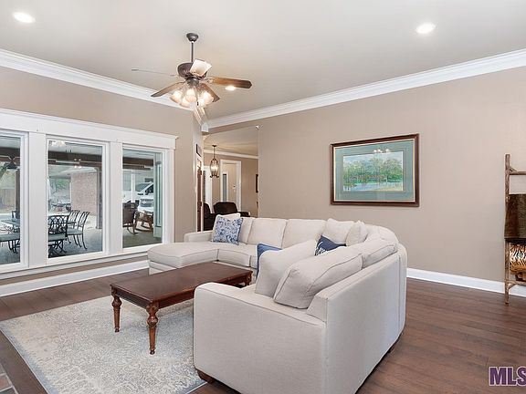 4th image of 7595 Pecan Grove Dr