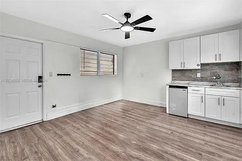 327 NE 55th St Photo 1