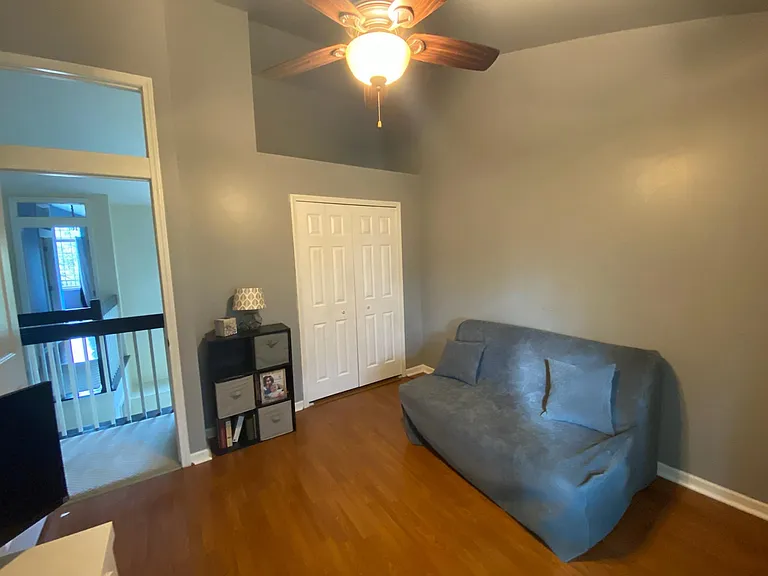5628 Versailles Ave — Photo 38