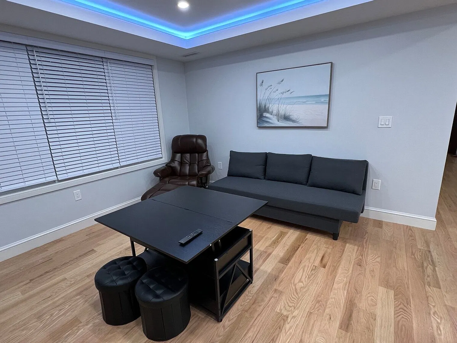 5 bed, 5.5 bath, $16,208 — Photo 2