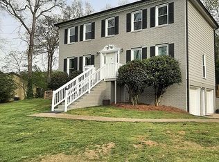 1005 Knotts Pointe Dr, Woodstock, GA