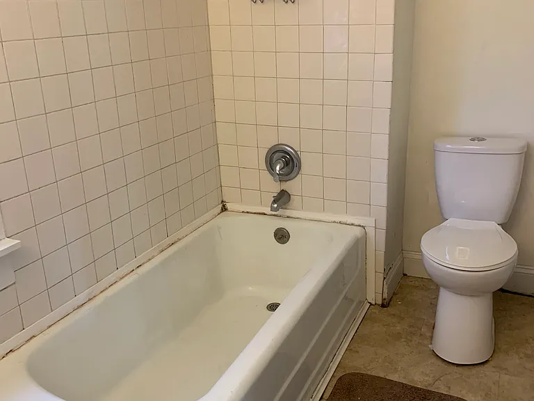 21 W Joliet St #1 — Photo 8