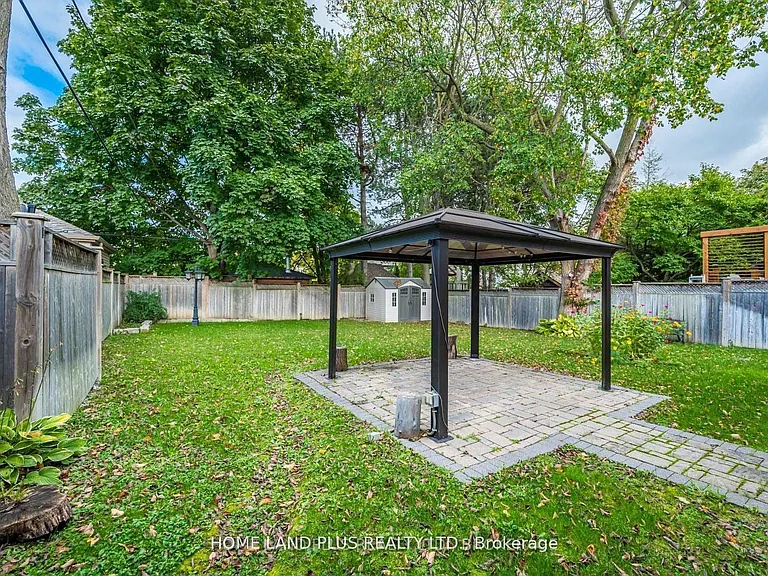 66 Munro Blvd — Photo 25