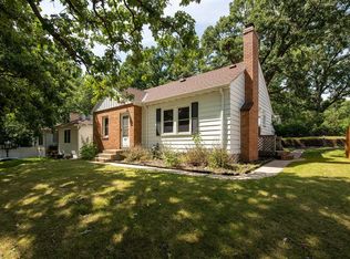 620 Texas Ave N, Hopkins, MN 55343