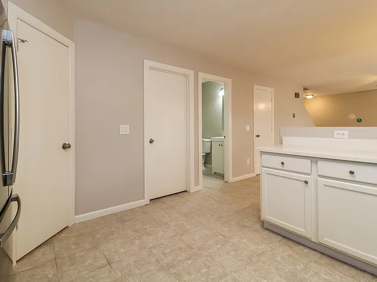 12329 W Windrose Dr — Photo 8
