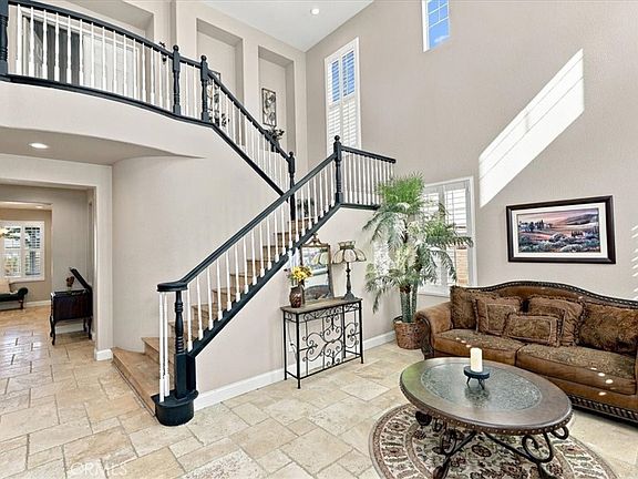 3rd image of 1479 Clearview Cir