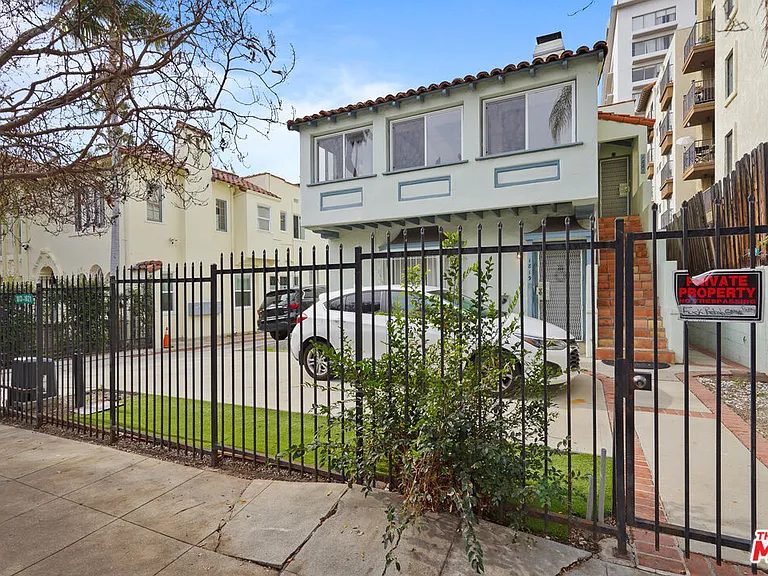 1821 N Grace Ave — Photo 27