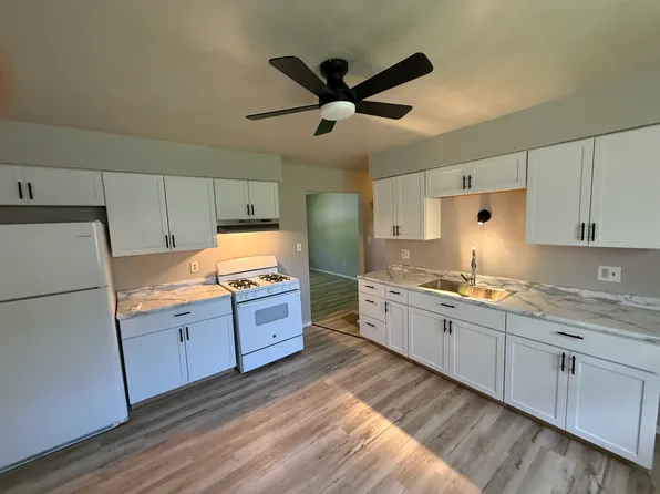 5271 Concord Ave APT C, Portage, IN 46368
